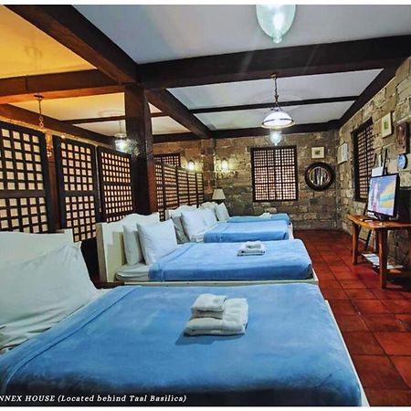 Paradores Del Castillo Taal Bagian luar foto