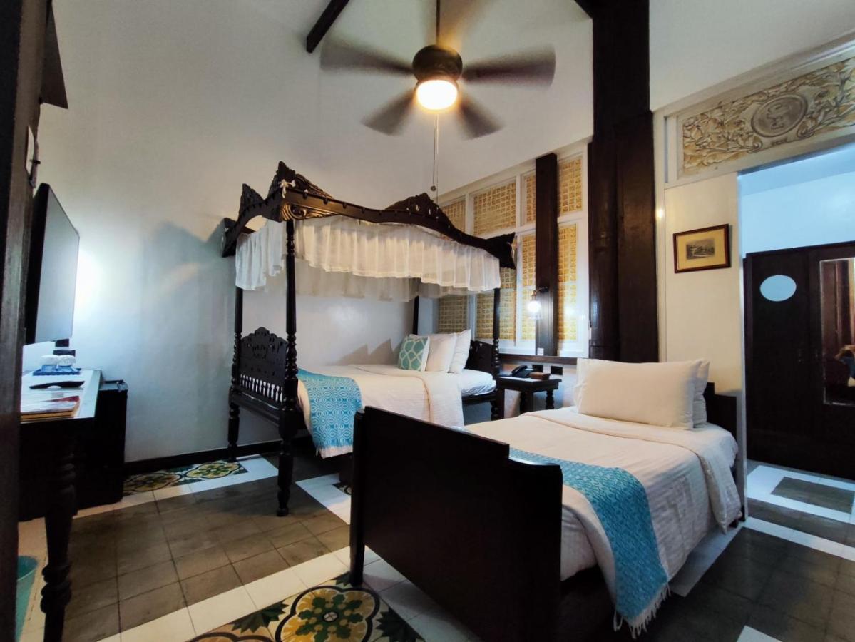 Paradores Del Castillo Taal Bagian luar foto