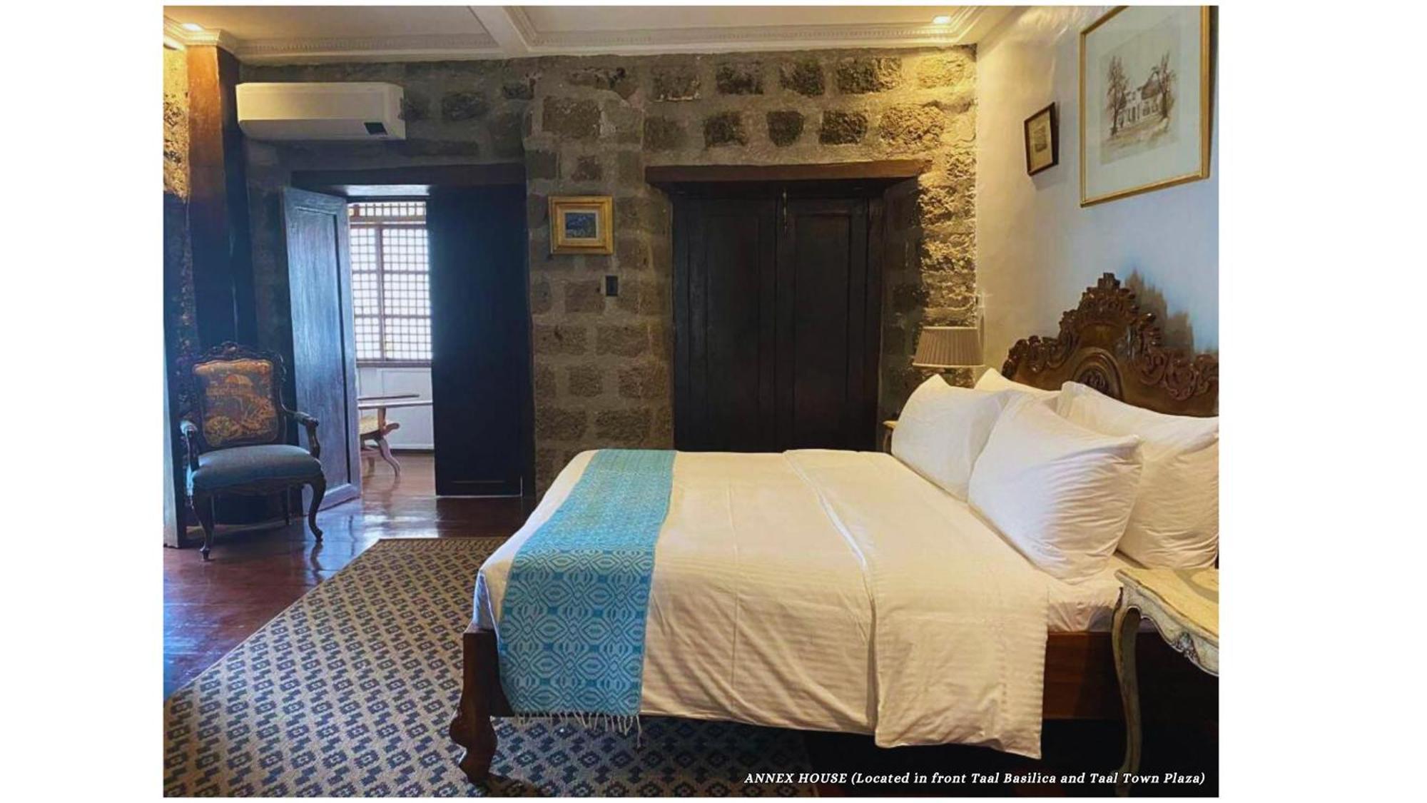 Paradores Del Castillo Taal Bagian luar foto